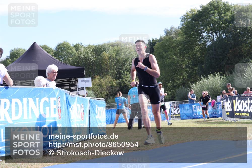 31.08.2025 - Elbe Triathlon Hamburg Strokosch-Dieckow http://msf.ph/oto/8650954 31.08.2025 10:30:20 Ziel 192, 309 meine-sportfotos.de