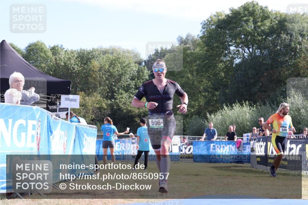 31.08.2025 - Elbe Triathlon Hamburg Strokosch-Dieckow http://msf.ph/oto/8650957 31.08.2025 10:30:39 Ziel 216, 506 meine-sportfotos.de