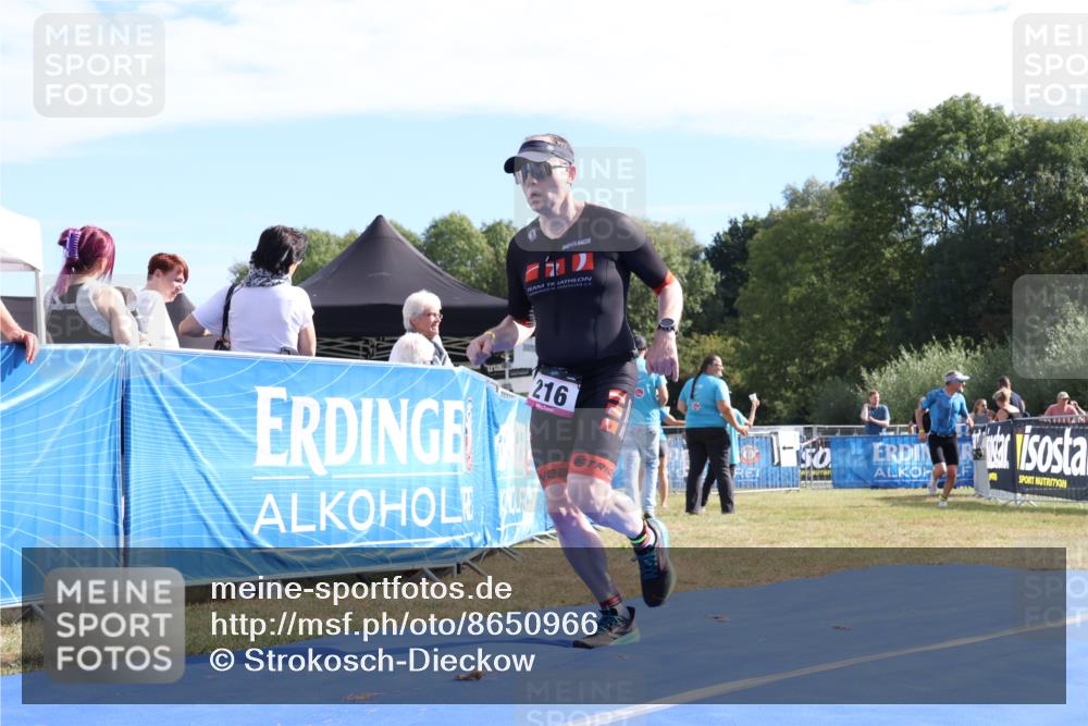 31.08.2025 - Elbe Triathlon Hamburg Strokosch-Dieckow http://msf.ph/oto/8650966 31.08.2025 10:30:48 Ziel 216, 283 meine-sportfotos.de