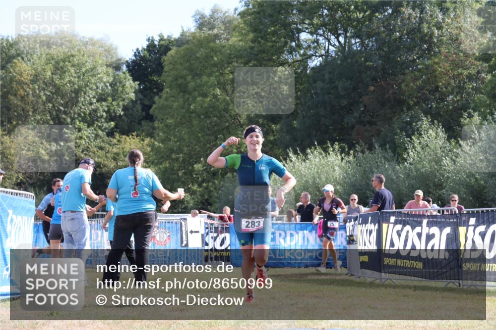 31.08.2025 - Elbe Triathlon Hamburg Strokosch-Dieckow http://msf.ph/oto/8650969 31.08.2025 10:30:54 Ziel 283 meine-sportfotos.de