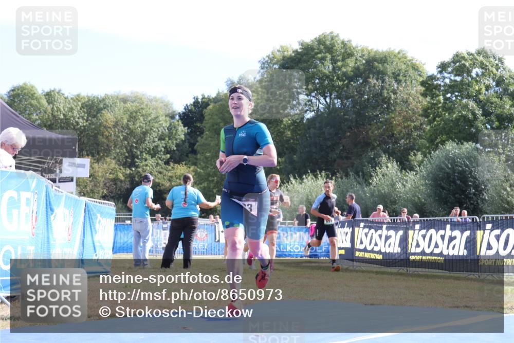 31.08.2025 - Elbe Triathlon Hamburg Strokosch-Dieckow http://msf.ph/oto/8650973 31.08.2025 10:30:56 Ziel 283 meine-sportfotos.de