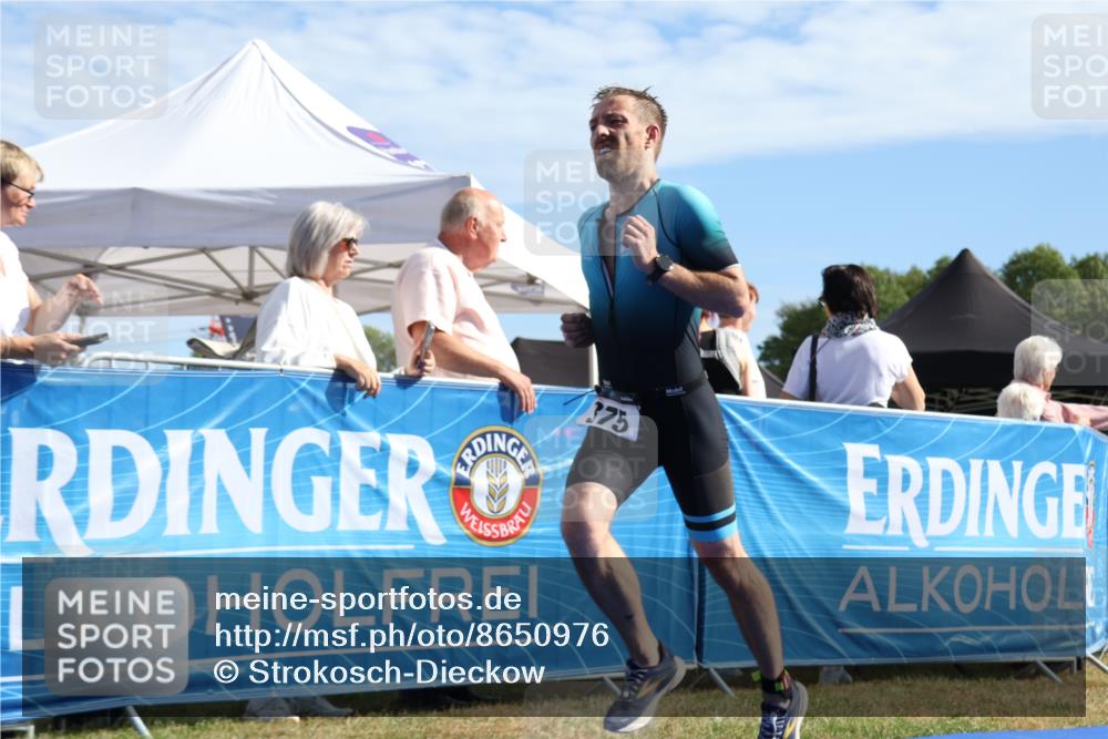 31.08.2025 - Elbe Triathlon Hamburg Strokosch-Dieckow http://msf.ph/oto/8650976 31.08.2025 10:31:17 Ziel 375, 381 meine-sportfotos.de