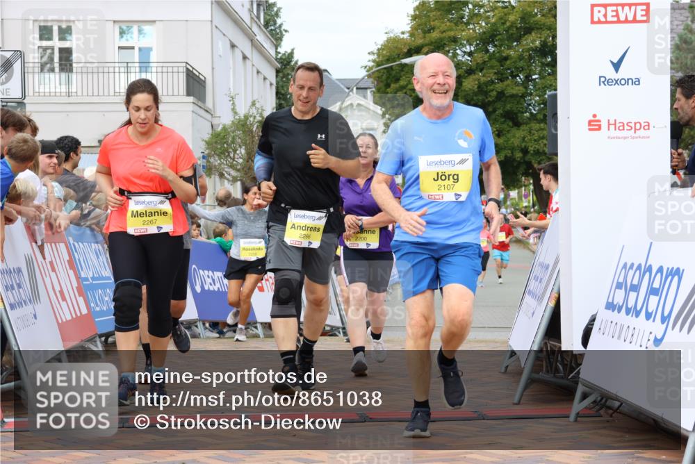 31.08.2025 - 21. Blankeneser Heldenlauf Strokosch-Dieckow http://msf.ph/oto/8651038 31.08.2025 10:35:34 Ziel 2037, 2107, 2458, 2266, 2267, 2135, 2200, 2259, 2258 meine-sportfotos.de