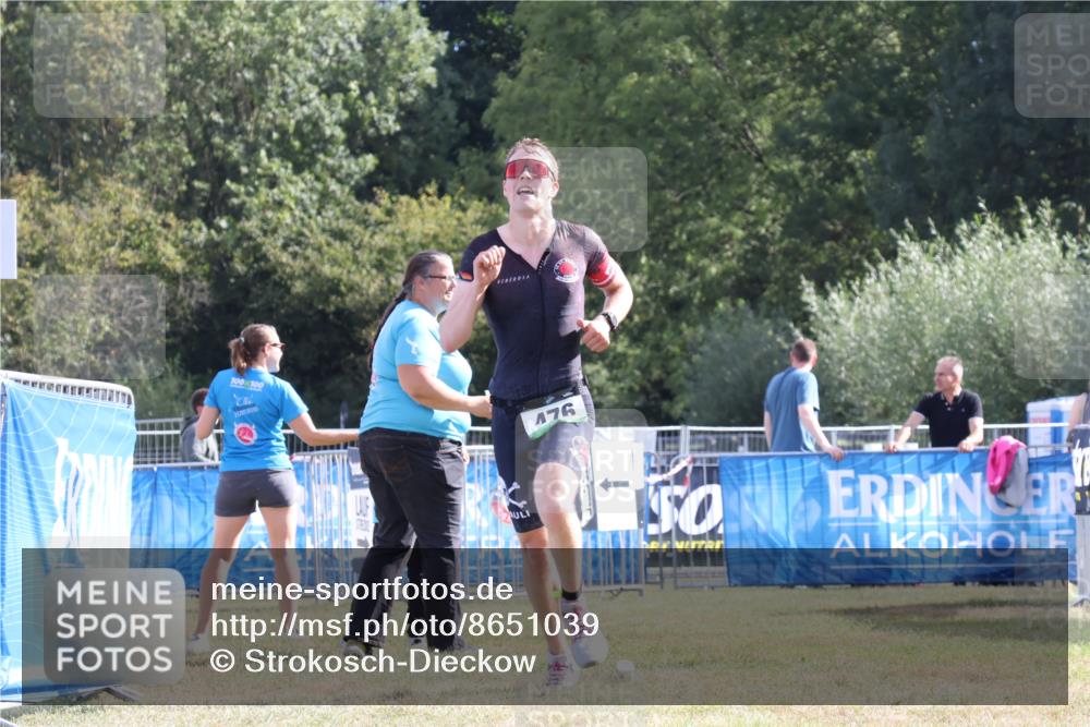 31.08.2025 - Elbe Triathlon Hamburg Strokosch-Dieckow http://msf.ph/oto/8651039 31.08.2025 10:33:00 Ziel 213, 340, 476 meine-sportfotos.de