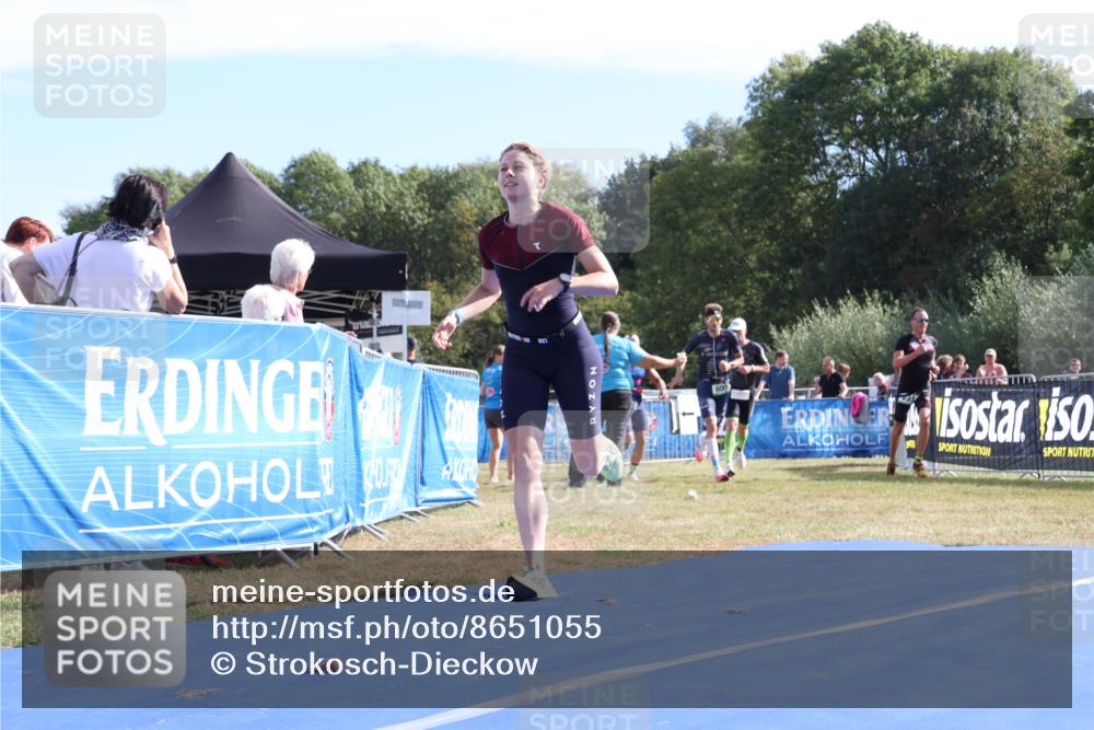 31.08.2025 - Elbe Triathlon Hamburg Strokosch-Dieckow http://msf.ph/oto/8651055 31.08.2025 10:33:14 Ziel 257, 363, 600 meine-sportfotos.de