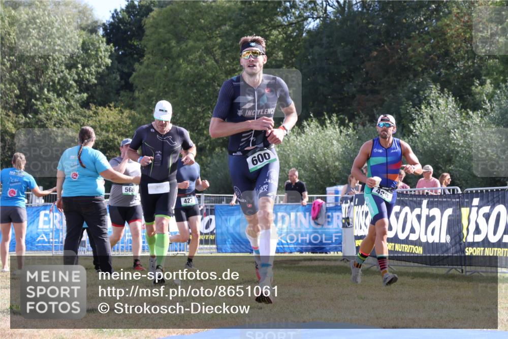 31.08.2025 - Elbe Triathlon Hamburg Strokosch-Dieckow http://msf.ph/oto/8651061 31.08.2025 10:33:17 Ziel 257, 363, 600 meine-sportfotos.de