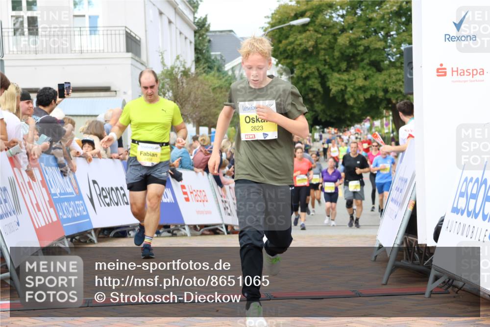 31.08.2025 - 21. Blankeneser Heldenlauf Strokosch-Dieckow http://msf.ph/oto/8651065 31.08.2025 10:35:26 Ziel 2623, 2458, 2054, 2242, 2283 meine-sportfotos.de