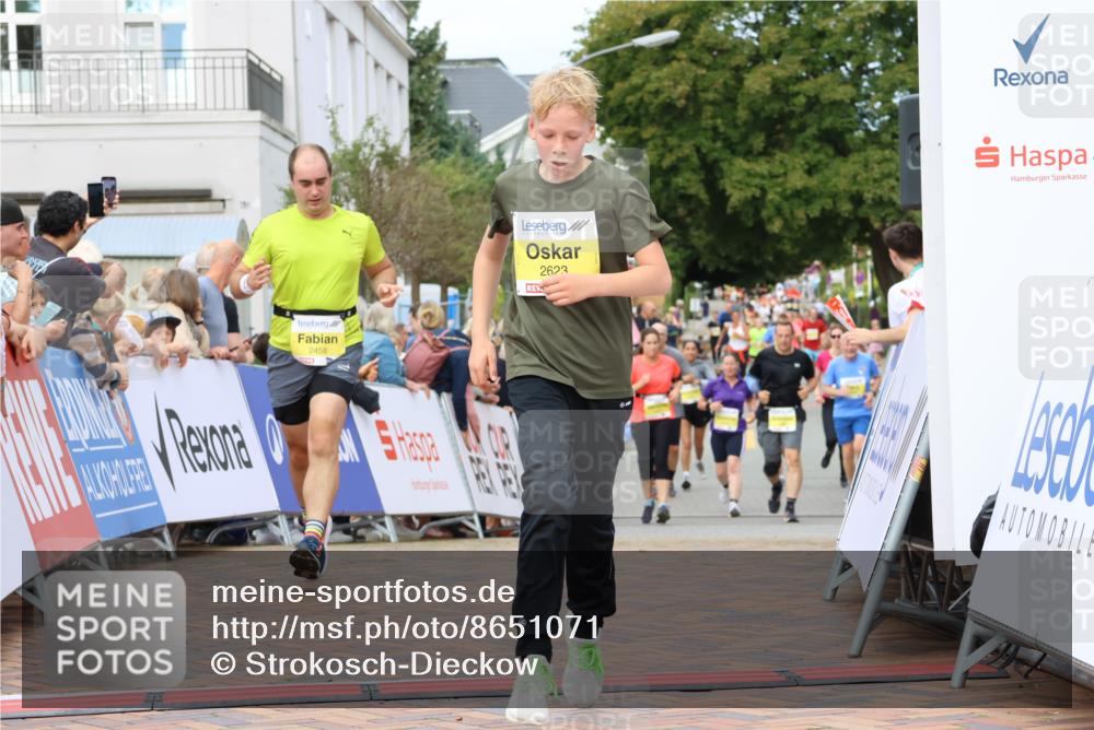 31.08.2025 - 21. Blankeneser Heldenlauf Strokosch-Dieckow http://msf.ph/oto/8651071 31.08.2025 10:35:26 Ziel 2623, 2458, 2054, 2242, 2283 meine-sportfotos.de