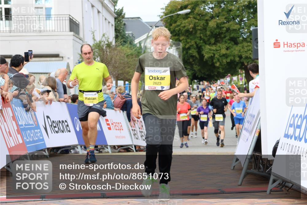 31.08.2025 - 21. Blankeneser Heldenlauf Strokosch-Dieckow http://msf.ph/oto/8651073 31.08.2025 10:35:26 Ziel 2623, 2458, 2054, 2242, 2283 meine-sportfotos.de