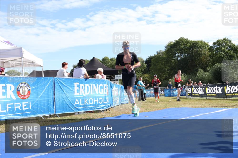 31.08.2025 - Elbe Triathlon Hamburg Strokosch-Dieckow http://msf.ph/oto/8651075 31.08.2025 10:33:41 Ziel 335, 535 meine-sportfotos.de