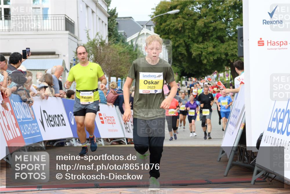 31.08.2025 - 21. Blankeneser Heldenlauf Strokosch-Dieckow http://msf.ph/oto/8651076 31.08.2025 10:35:26 Ziel 2623, 2458, 2054, 2242, 2283 meine-sportfotos.de