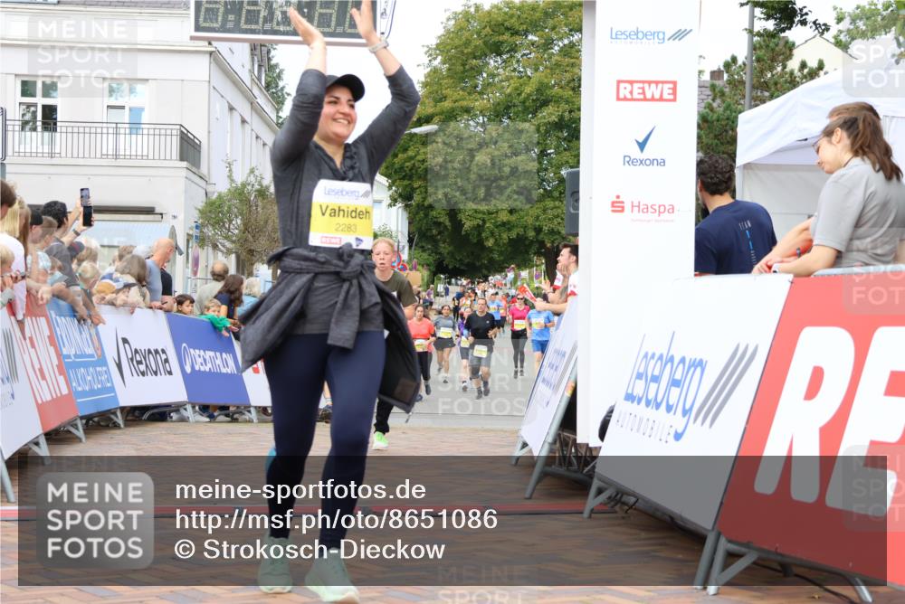 31.08.2025 - 21. Blankeneser Heldenlauf Strokosch-Dieckow http://msf.ph/oto/8651086 31.08.2025 10:35:24 Ziel 2203, 2623, 2458, 2054, 2242, 2283 meine-sportfotos.de