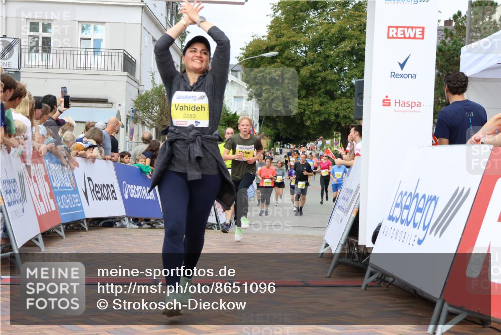 31.08.2025 - 21. Blankeneser Heldenlauf Strokosch-Dieckow http://msf.ph/oto/8651096 31.08.2025 10:35:24 Ziel 2203, 2623, 2458, 2054, 2242, 2283 meine-sportfotos.de