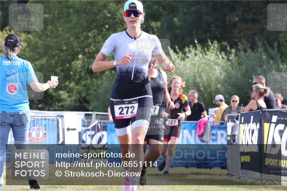 31.08.2025 - Elbe Triathlon Hamburg Strokosch-Dieckow http://msf.ph/oto/8651114 31.08.2025 10:37:06 Ziel 272, 505 meine-sportfotos.de