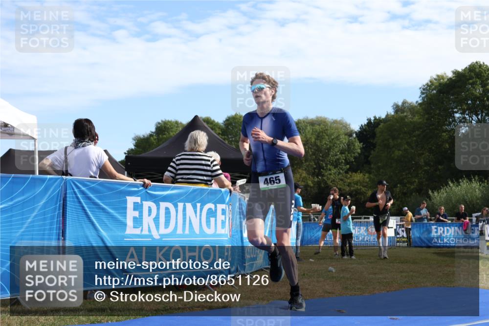 31.08.2025 - Elbe Triathlon Hamburg Strokosch-Dieckow http://msf.ph/oto/8651126 31.08.2025 10:37:23 Ziel 465, 539 meine-sportfotos.de