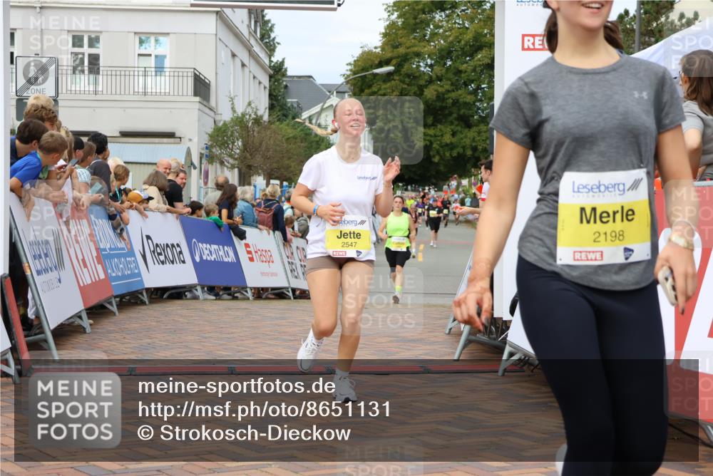 31.08.2025 - 21. Blankeneser Heldenlauf Strokosch-Dieckow http://msf.ph/oto/8651131 31.08.2025 10:35:05 Ziel 2198, 2466, 2547 meine-sportfotos.de