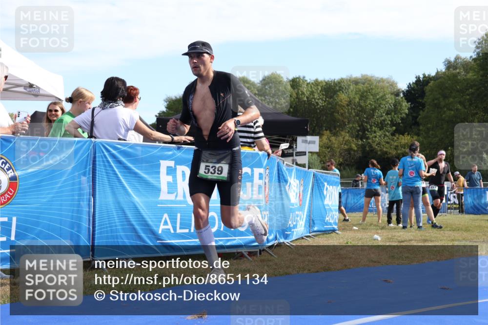 31.08.2025 - Elbe Triathlon Hamburg Strokosch-Dieckow http://msf.ph/oto/8651134 31.08.2025 10:37:27 Ziel 465, 539 meine-sportfotos.de