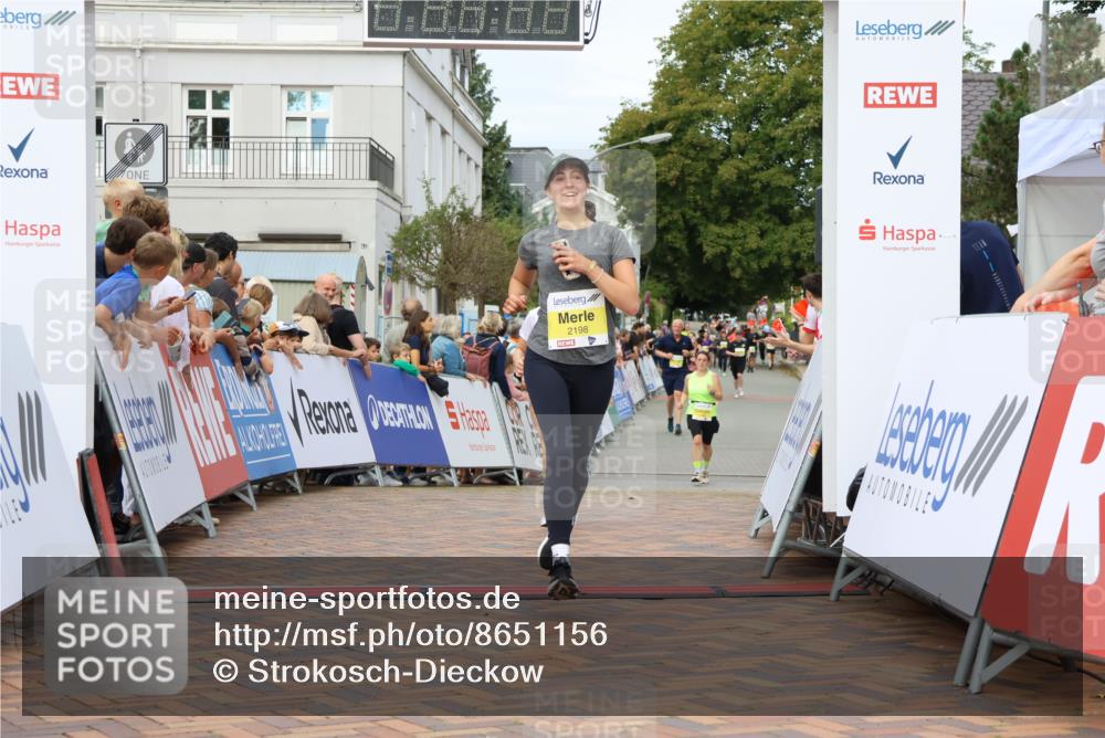 31.08.2025 - 21. Blankeneser Heldenlauf Strokosch-Dieckow http://msf.ph/oto/8651156 31.08.2025 10:35:03 Ziel 2198, 2547 meine-sportfotos.de