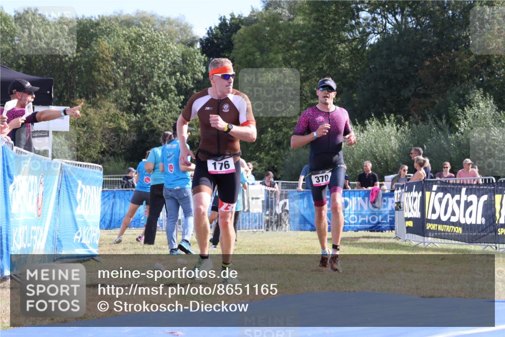 31.08.2025 - Elbe Triathlon Hamburg Strokosch-Dieckow http://msf.ph/oto/8651165 31.08.2025 10:39:07 Ziel 176, 370 meine-sportfotos.de