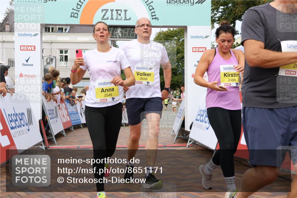 31.08.2025 - 21. Blankeneser Heldenlauf Strokosch-Dieckow http://msf.ph/oto/8651171 31.08.2025 10:34:55 Ziel 2524, 2214, 2215, 2655, 2488, 2548, 2549, 2048 meine-sportfotos.de