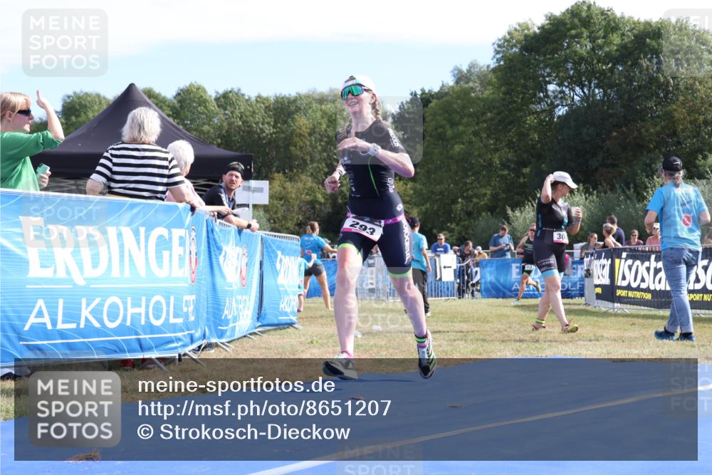 31.08.2025 - Elbe Triathlon Hamburg Strokosch-Dieckow http://msf.ph/oto/8651207 31.08.2025 10:40:05 Ziel 293, 553 meine-sportfotos.de