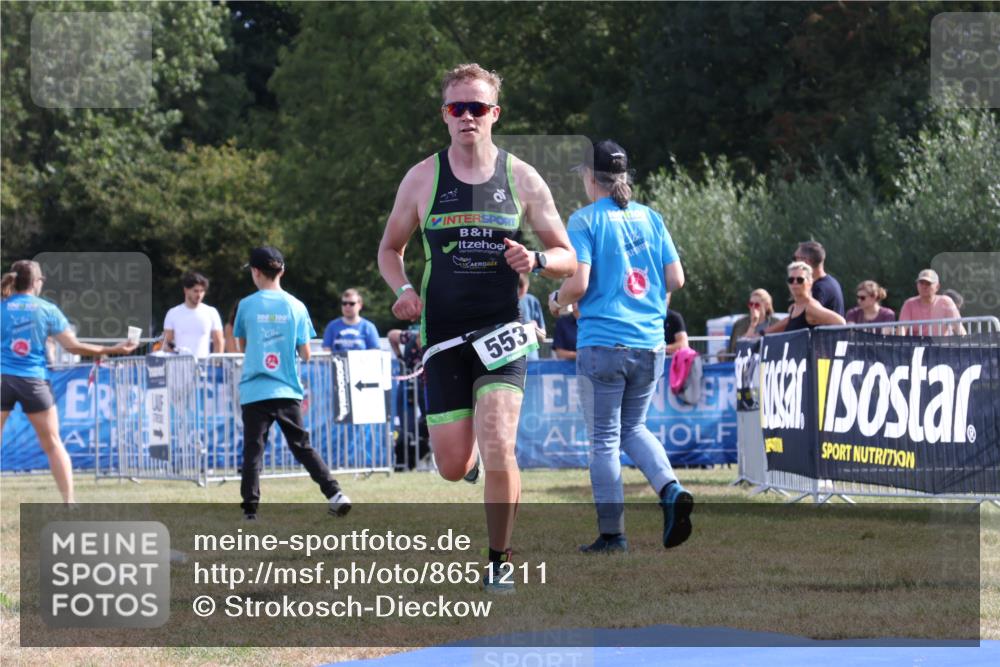 31.08.2025 - Elbe Triathlon Hamburg Strokosch-Dieckow http://msf.ph/oto/8651211 31.08.2025 10:40:10 Ziel 293, 553 meine-sportfotos.de