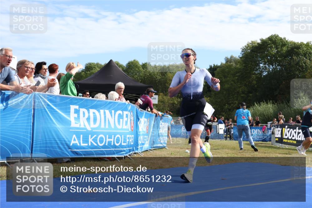 31.08.2025 - Elbe Triathlon Hamburg Strokosch-Dieckow http://msf.ph/oto/8651232 31.08.2025 10:41:51 Ziel 270, 458 meine-sportfotos.de