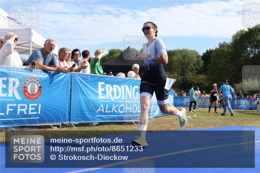 31.08.2025 - Elbe Triathlon Hamburg Strokosch-Dieckow http://msf.ph/oto/8651233 31.08.2025 10:41:51 Ziel 270, 458 meine-sportfotos.de