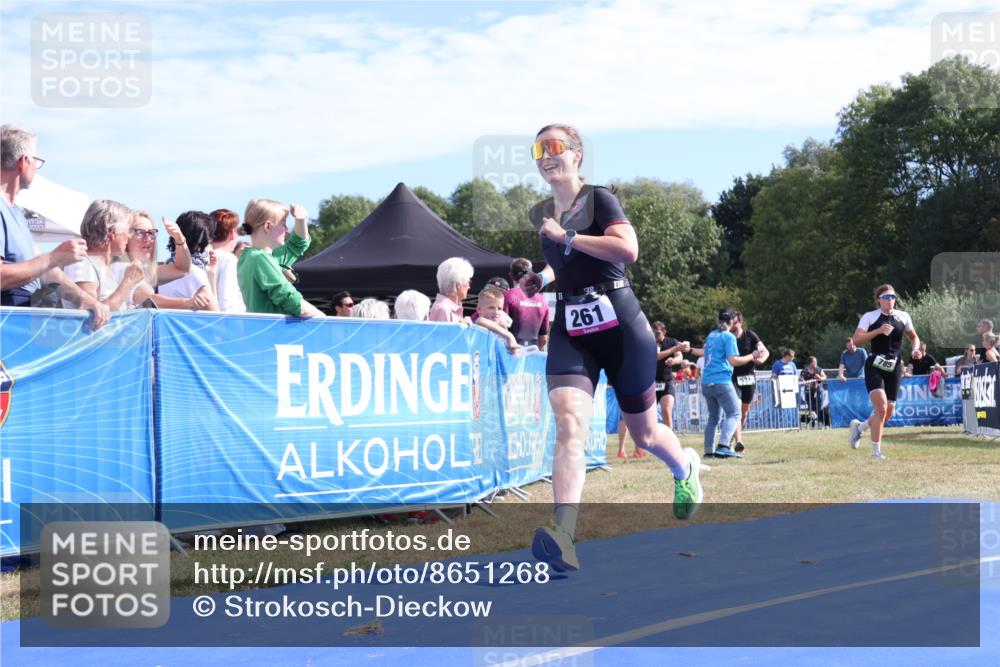 31.08.2025 - Elbe Triathlon Hamburg Strokosch-Dieckow http://msf.ph/oto/8651268 31.08.2025 10:42:44 Ziel 261 meine-sportfotos.de