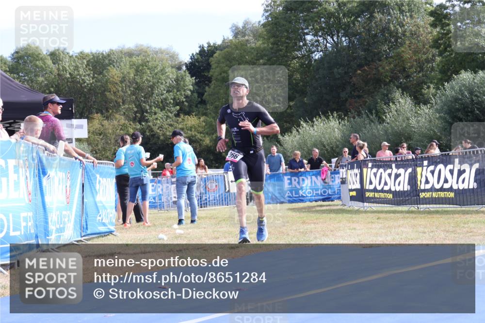 31.08.2025 - Elbe Triathlon Hamburg Strokosch-Dieckow http://msf.ph/oto/8651284 31.08.2025 10:43:10 Ziel 276, 366 meine-sportfotos.de