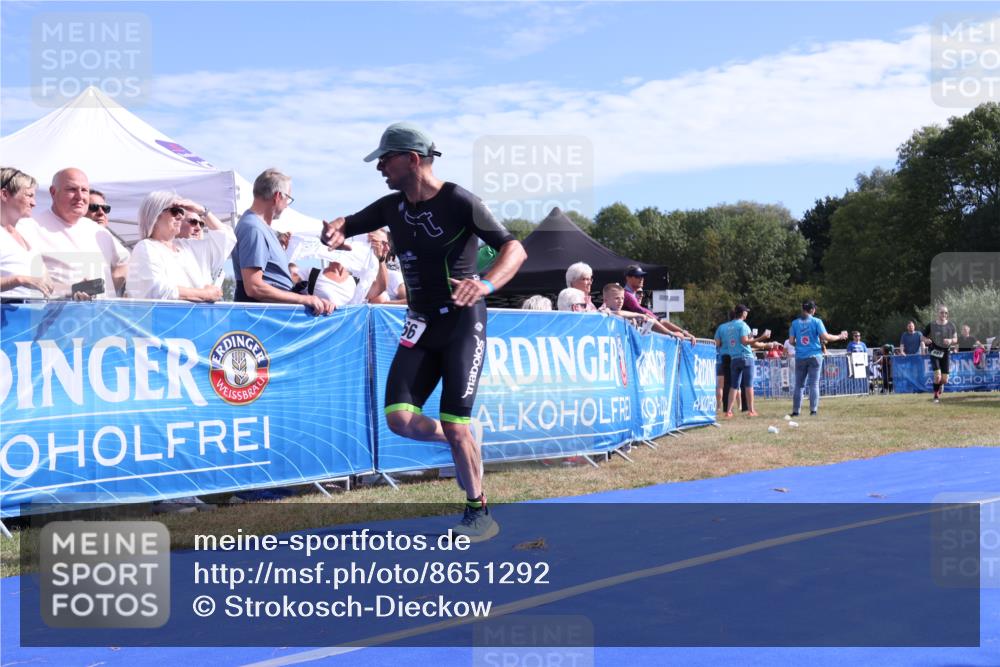 31.08.2025 - Elbe Triathlon Hamburg Strokosch-Dieckow http://msf.ph/oto/8651292 31.08.2025 10:43:12 Ziel 276, 366 meine-sportfotos.de