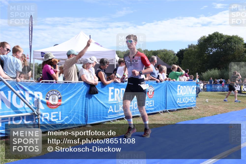 31.08.2025 - Elbe Triathlon Hamburg Strokosch-Dieckow http://msf.ph/oto/8651308 31.08.2025 10:44:25 Ziel 260, 392 meine-sportfotos.de