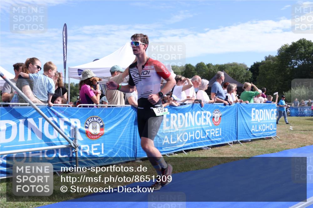 31.08.2025 - Elbe Triathlon Hamburg Strokosch-Dieckow http://msf.ph/oto/8651309 31.08.2025 10:44:25 Ziel 260, 392 meine-sportfotos.de