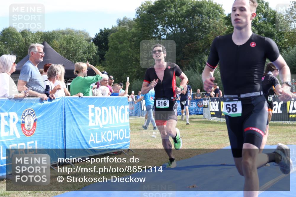 31.08.2025 - Elbe Triathlon Hamburg Strokosch-Dieckow http://msf.ph/oto/8651314 31.08.2025 10:44:40 Ziel 439, 468, 516 meine-sportfotos.de