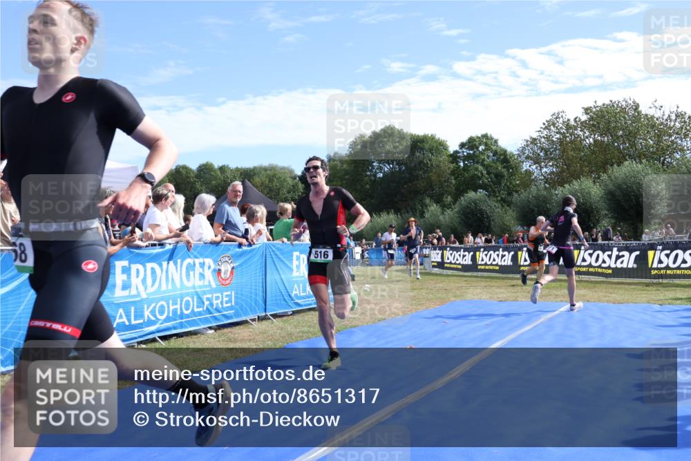 31.08.2025 - Elbe Triathlon Hamburg Strokosch-Dieckow http://msf.ph/oto/8651317 31.08.2025 10:44:40 Ziel 439, 468, 516 meine-sportfotos.de
