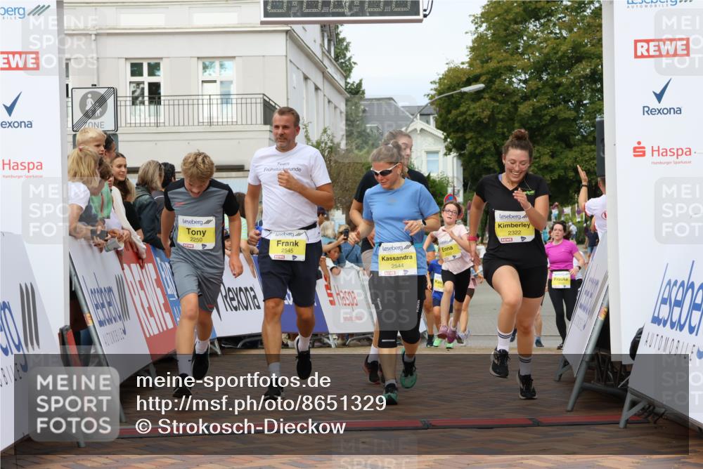 31.08.2025 - 21. Blankeneser Heldenlauf Strokosch-Dieckow http://msf.ph/oto/8651329 31.08.2025 10:29:45 Ziel 2491, 2683, 2322, 2248, 2250, 2578, 2423, 2422, 2705, 2426, 2455, 2545, 2544, 2514, 2532, 2334 meine-sportfotos.de