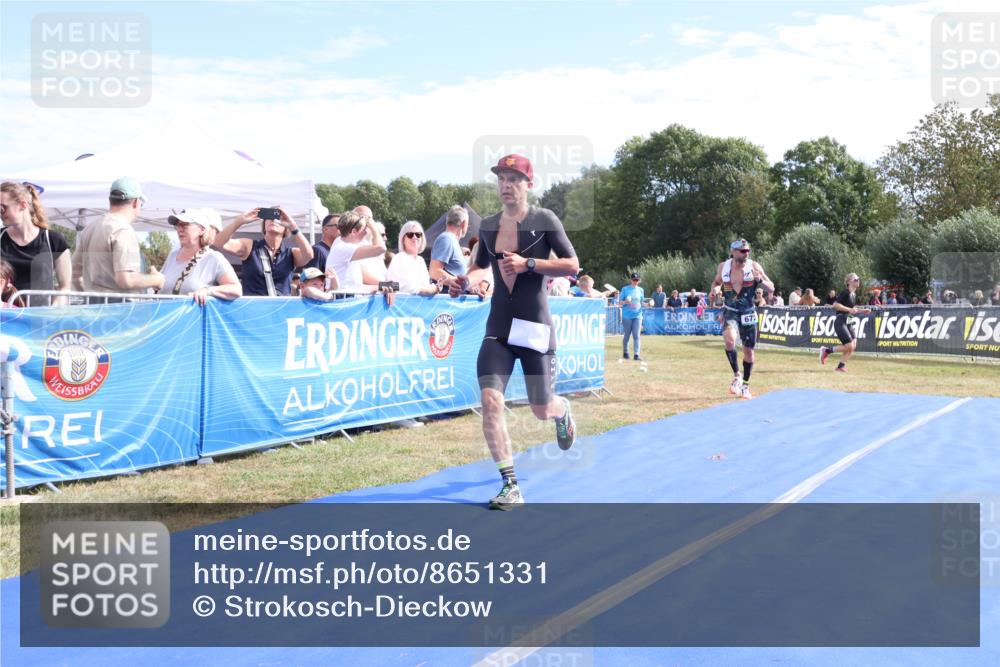 31.08.2025 - Elbe Triathlon Hamburg Strokosch-Dieckow http://msf.ph/oto/8651331 31.08.2025 10:44:55 Ziel 367, 672 meine-sportfotos.de