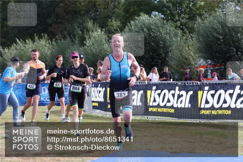 31.08.2025 - Elbe Triathlon Hamburg Strokosch-Dieckow http://msf.ph/oto/8651341 31.08.2025 10:45:14 Ziel 383, 532 meine-sportfotos.de