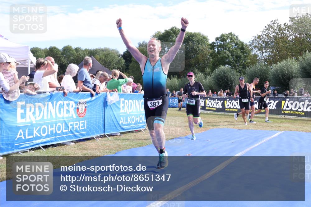 31.08.2025 - Elbe Triathlon Hamburg Strokosch-Dieckow http://msf.ph/oto/8651347 31.08.2025 10:45:16 Ziel 383, 532 meine-sportfotos.de