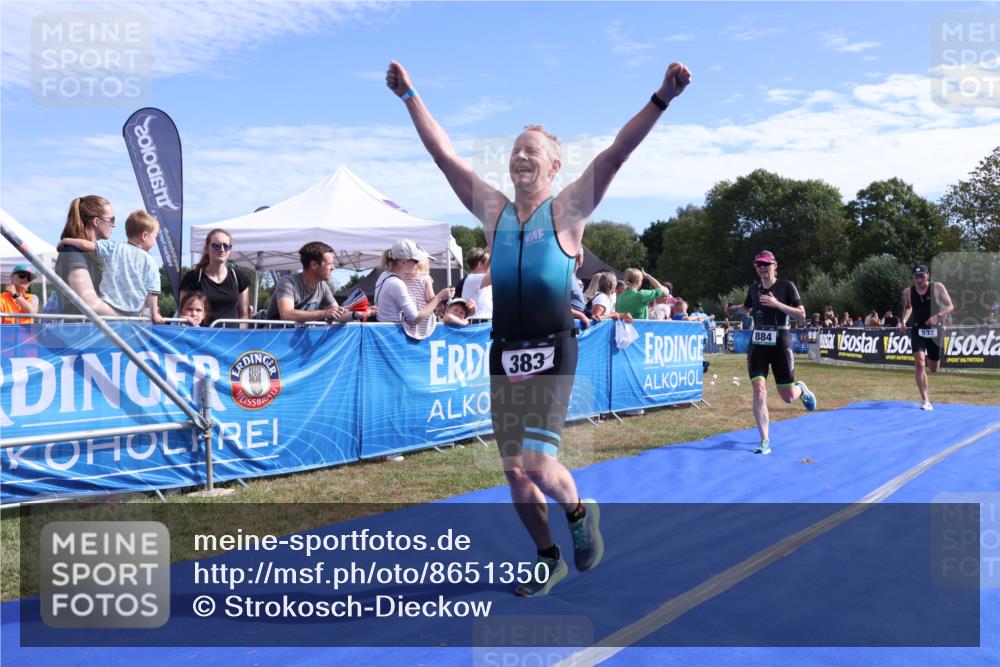 31.08.2025 - Elbe Triathlon Hamburg Strokosch-Dieckow http://msf.ph/oto/8651350 31.08.2025 10:45:17 Ziel 383, 532 meine-sportfotos.de