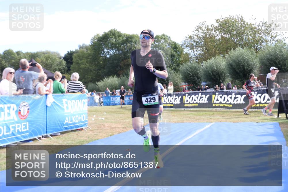 31.08.2025 - Elbe Triathlon Hamburg Strokosch-Dieckow http://msf.ph/oto/8651387 31.08.2025 10:46:40 Ziel 268, 429 meine-sportfotos.de