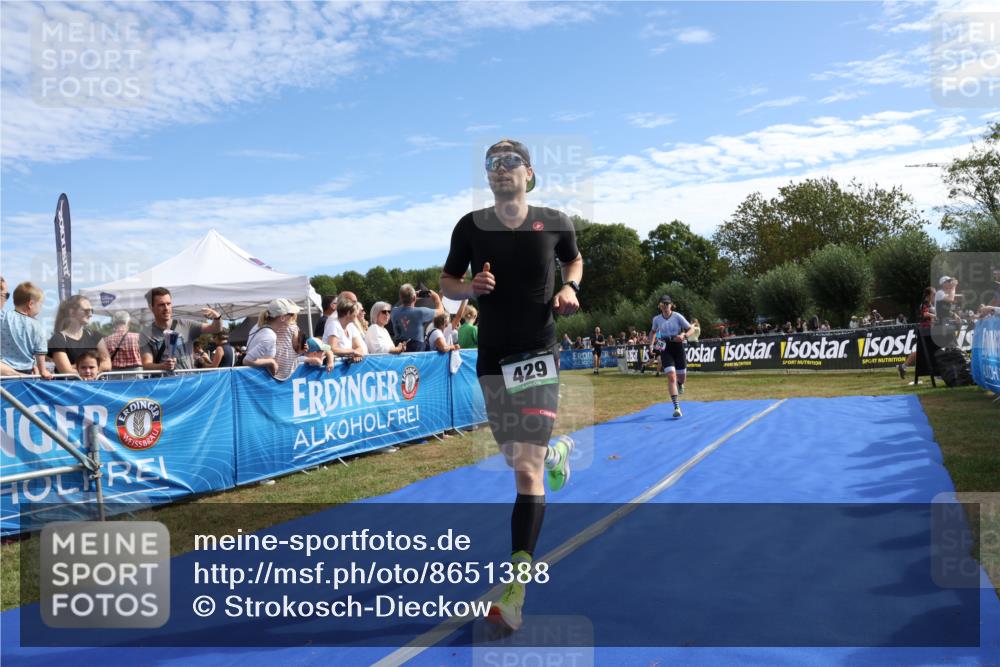 31.08.2025 - Elbe Triathlon Hamburg Strokosch-Dieckow http://msf.ph/oto/8651388 31.08.2025 10:46:41 Ziel 268, 429 meine-sportfotos.de