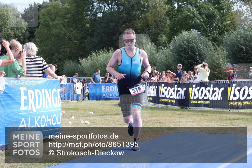 31.08.2025 - Elbe Triathlon Hamburg Strokosch-Dieckow http://msf.ph/oto/8651395 31.08.2025 10:46:52 Ziel 281, 376 meine-sportfotos.de