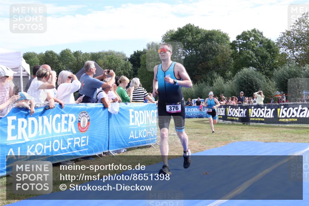 31.08.2025 - Elbe Triathlon Hamburg Strokosch-Dieckow http://msf.ph/oto/8651398 31.08.2025 10:46:53 Ziel 281, 376 meine-sportfotos.de