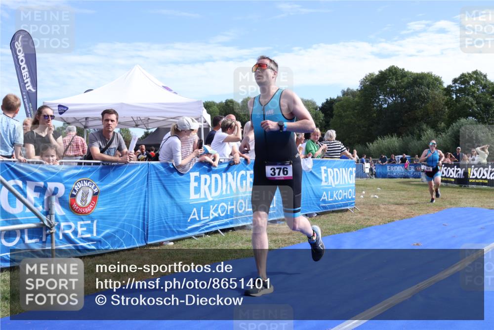31.08.2025 - Elbe Triathlon Hamburg Strokosch-Dieckow http://msf.ph/oto/8651401 31.08.2025 10:46:53 Ziel 281, 376 meine-sportfotos.de