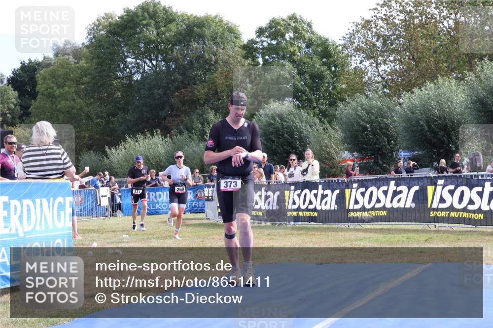 31.08.2025 - Elbe Triathlon Hamburg Strokosch-Dieckow http://msf.ph/oto/8651411 31.08.2025 10:47:05 Ziel 269, 337, 373 meine-sportfotos.de
