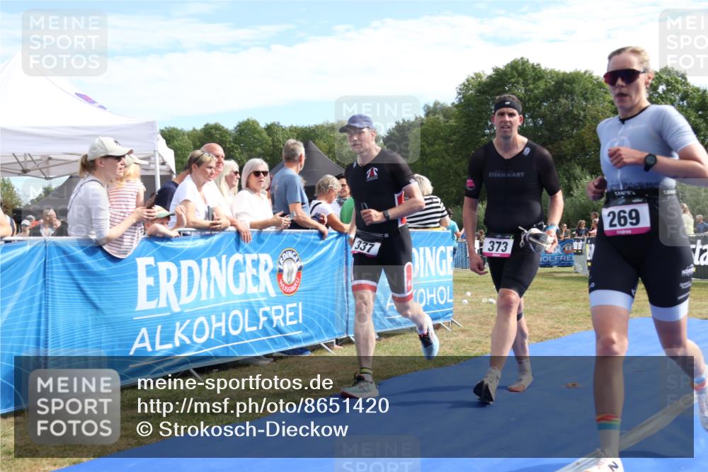 31.08.2025 - Elbe Triathlon Hamburg Strokosch-Dieckow http://msf.ph/oto/8651420 31.08.2025 10:47:10 Ziel 269, 334, 337, 373 meine-sportfotos.de