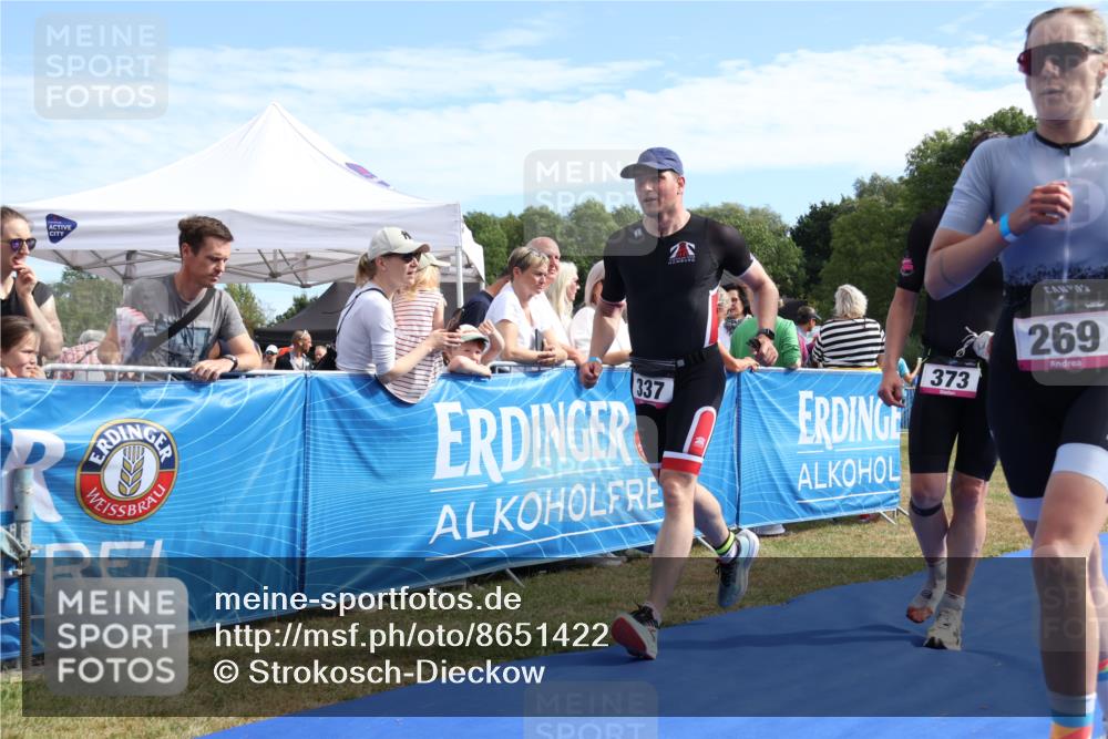 31.08.2025 - Elbe Triathlon Hamburg Strokosch-Dieckow http://msf.ph/oto/8651422 31.08.2025 10:47:10 Ziel 269, 334, 337, 373 meine-sportfotos.de