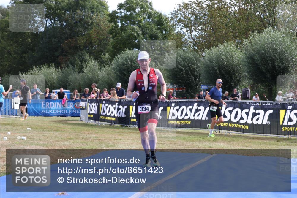 31.08.2025 - Elbe Triathlon Hamburg Strokosch-Dieckow http://msf.ph/oto/8651423 31.08.2025 10:47:17 Ziel 334, 373 meine-sportfotos.de
