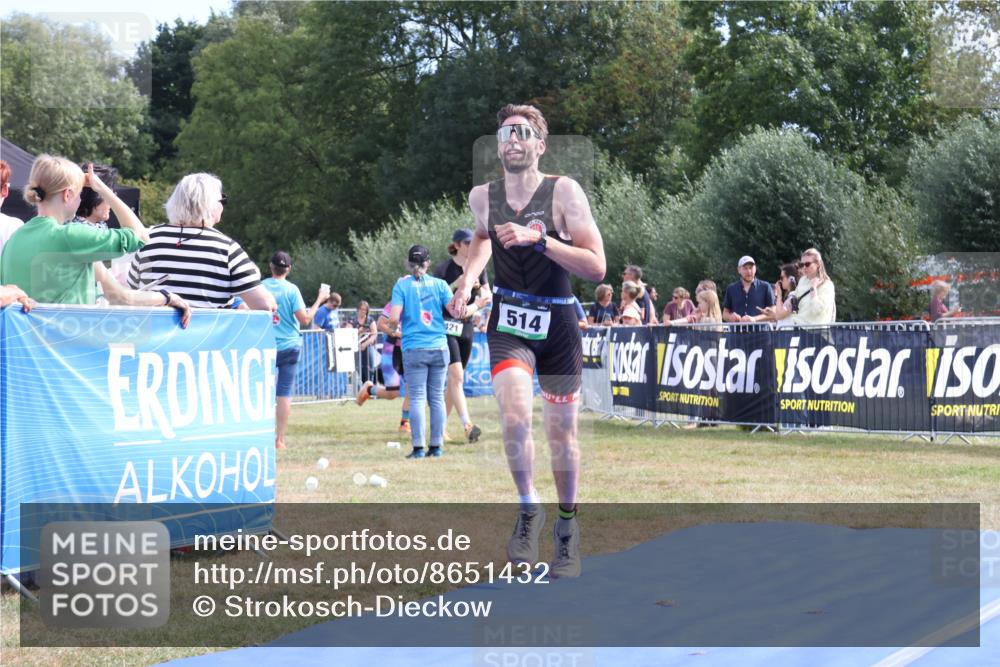 31.08.2025 - Elbe Triathlon Hamburg Strokosch-Dieckow http://msf.ph/oto/8651432 31.08.2025 10:47:26 Ziel 278, 514 meine-sportfotos.de